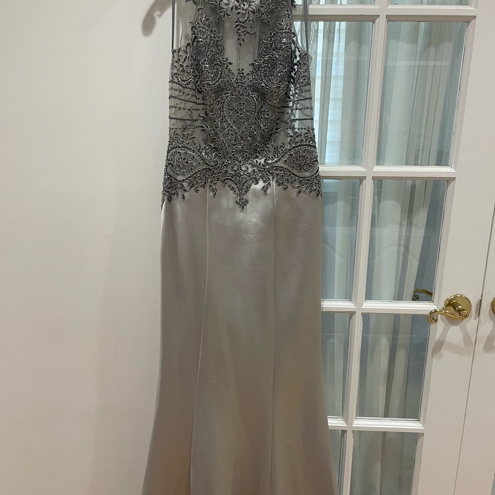 Cachet Silver Lace Prom Dress